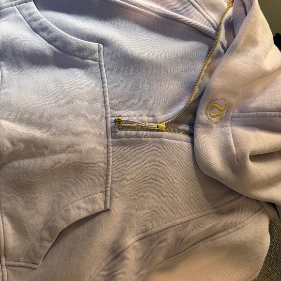 Lulu lemon scuba with hood lilac - Picture 1 of 2
